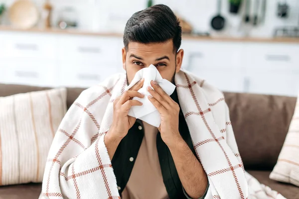 Sneezing Runny Nose Cough Unhealthy Sad Arabian Indian Young Man — Stock Fotó