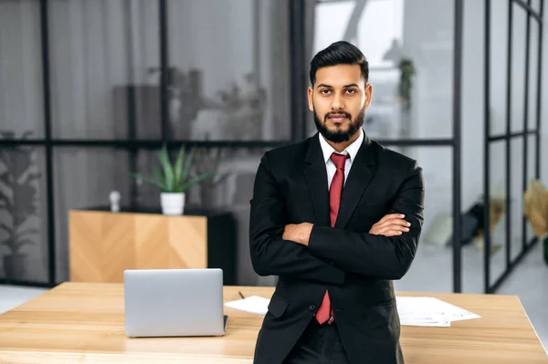 Portrait Elegant Serious Confident Successful Indian Arabian Businessman Suit Lawyer — Fotografia de Stock