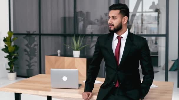 Elegant Serious Confident Successful Indian Arabian Businessman Formal Suit Lawyer — Vídeo de stock