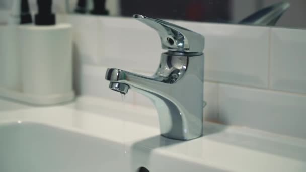 Dripping Water Faucet Concept Faulty Plumbing Leakage Overspending Water Bathroom — Vídeo de Stock