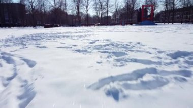 Zwolle 'un havadan görünüşü, evler, yeşil ağaçlar ve kanallarla çevrili.