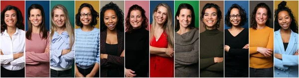 Kolaj yapan bir grup insan