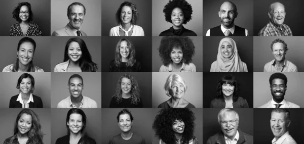 Retratos de hermosas mujeres poderosas comerciales —  Fotos de Stock