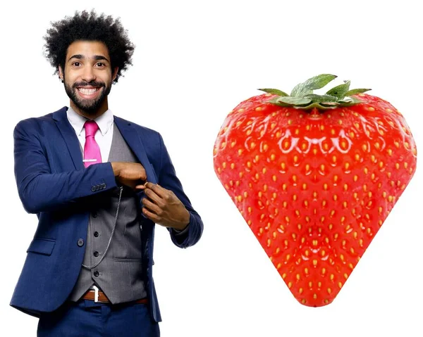 Bel homme avec une fraise — Photo