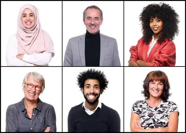 Groep mensen voor een witte achtergrond — Stockfoto