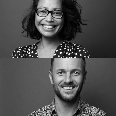 Kolaj yapan bir grup insan