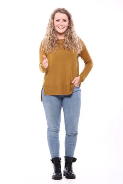 Güzel, mutlu bir kadının portresi.