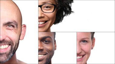 Güzel, mutlu bir grup insan beyaz bir arkaplan önünde kolaj yapıyor.