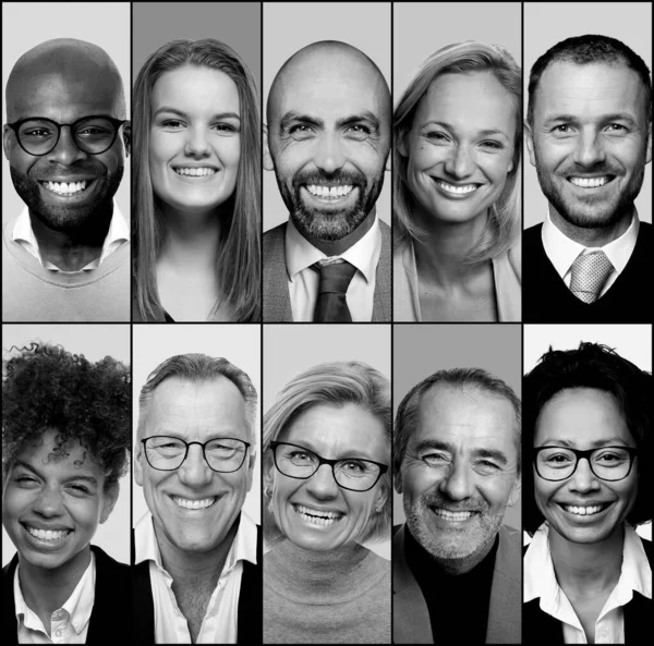 Belles personnes heureuses dans un collage noir et blanc — Photo