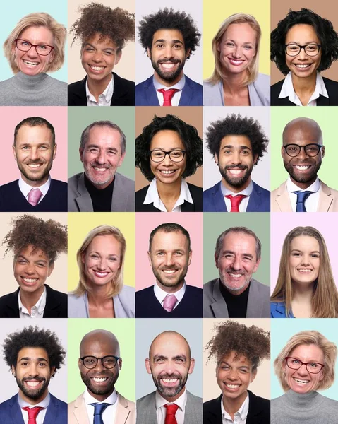 Gruppe schöner Menschen vor einem Hintergrund — Stockfoto