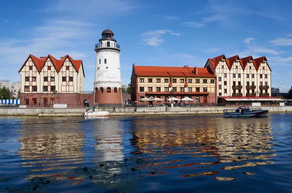 Ethnographisches und Handelszentrum, Damm des Fischerdorfes in Kaliningrad, Russland — Stockfoto