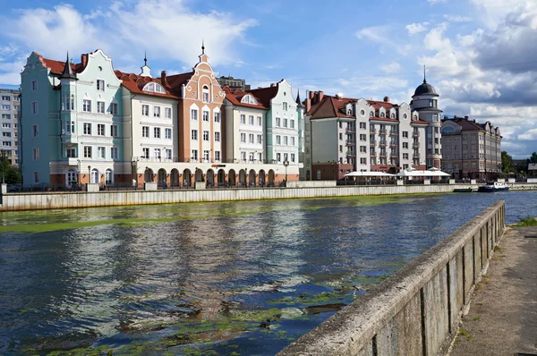 Ethnographic and trade center, embankment of the Fishing Village in Kaliningrad, Russia — Stock Photo, Image