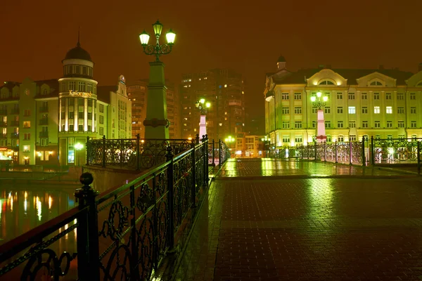 Centro etnografico e commerciale, argine del villaggio di pescatori di Kaliningrad, Russia — Foto Stock