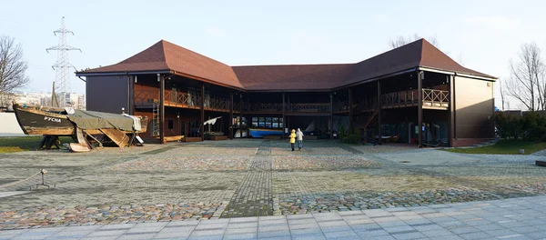 Výstavní pavilon poblíž friedrichsburg gate. Kaliningrad — Stock fotografie