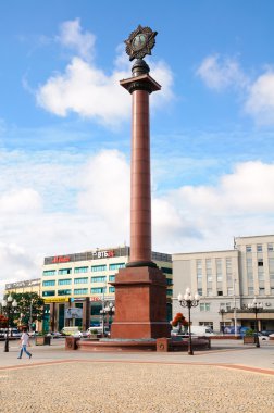 Zafer Meydanı zafer sütunu