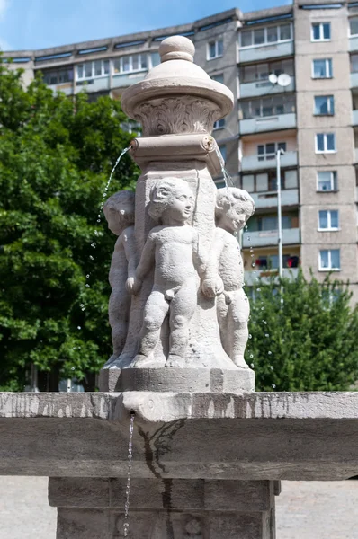 Fontänen "Putti" i Kaliningrad. Ryssland — Stockfoto