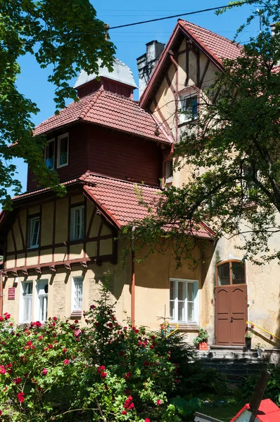 Kindergarten in the old German mansion, Amalienau. Kaliningrad. — Stock Photo, Image