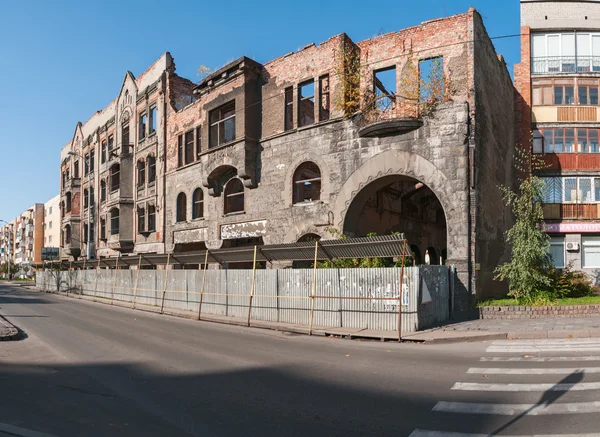 Ruins of Kreuz Apotheke. Kaliningrad (earlier Koenigsberg). Russia — Stock Photo, Image