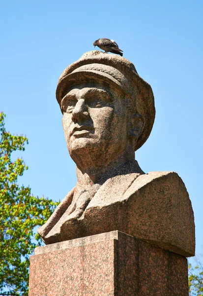 Monument van ernst telman in kaliningrad — Stockfoto