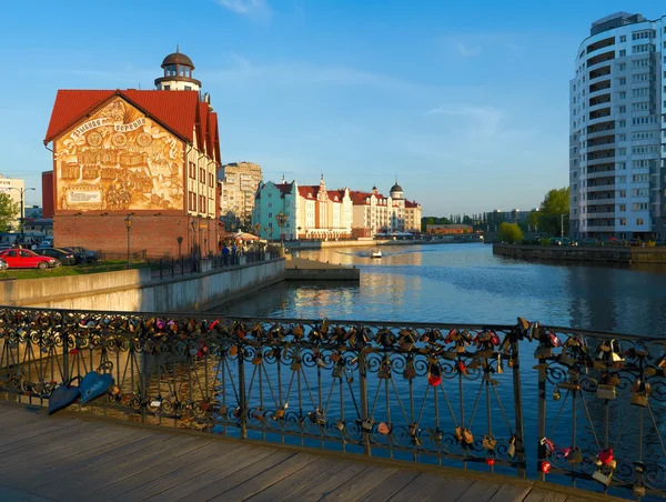 Abend im Fischerdorf. Kaliningrad. Russland — Stockfoto