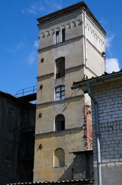 Kaliningrad, Rusland - 27 juni 2011: grondgebied van de Duitse voormalige brouwerij "ponarth" in kaliningrad — Stockfoto