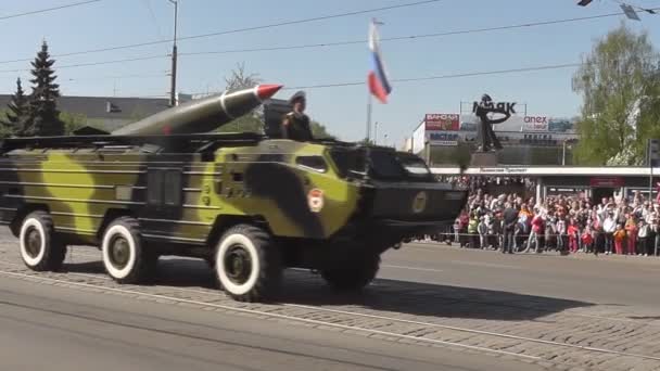 Desfile militar en Kaliningrado — Vídeos de Stock