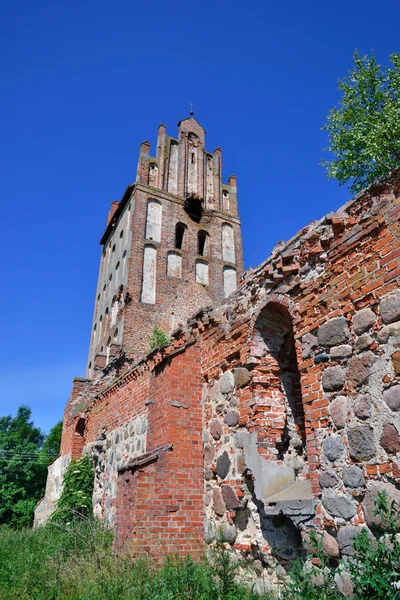 Ruinas de una iglesia gótica —  Fotos de Stock