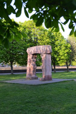 Kaliningrad heykel arch