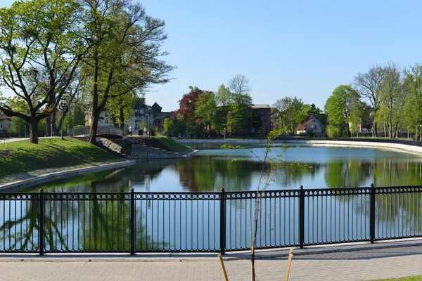 Zrekonstruovaný rybník "plovoucí". Kaliningrad — Stock fotografie