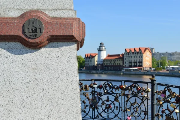 Brons tecken i kaliningrad — Stockfoto