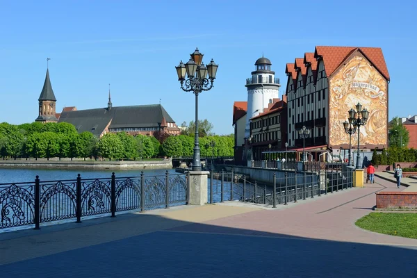 Dijk van vissersdorp in kaliningrad — Stockfoto