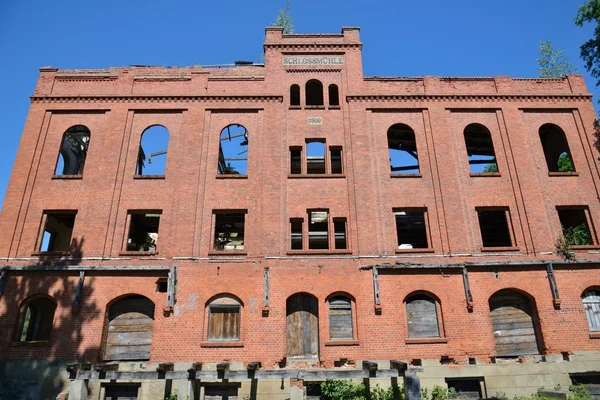 Ruined castle mill in Zheleznodorozhny — Stock Photo, Image