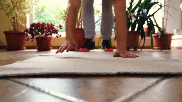 Young Man Rolling His Mat Sport Training Doing Push Ups — Vídeo de Stock