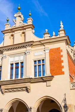 Eski Sukiennice (Cloth Hall) kare kasaba Krakow Polonya