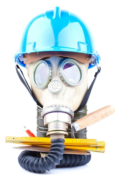 Máscara de gás e ferramentas — Fotografia de Stock