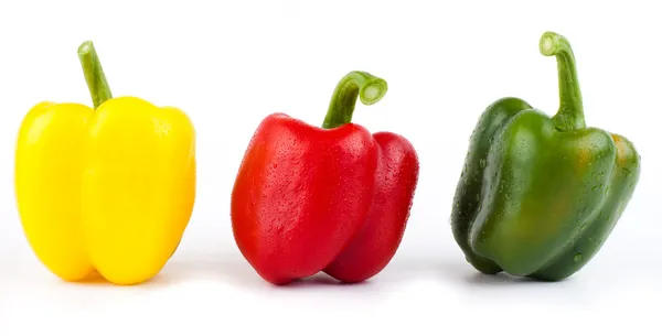 Kleurrijke paprika geïsoleerd op witte achtergrond — Stockfoto