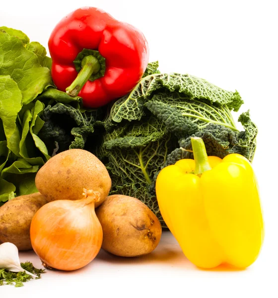 Grönsaker isolerad på vit bakgrund — Stockfoto