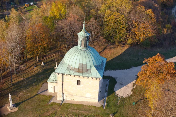 Havadan görünümü Aziz Anna chapel kasaba pinczow, Polonya — Stok fotoğraf