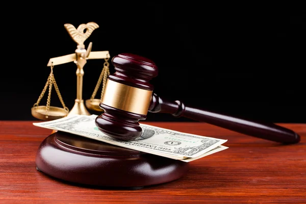 Judge gavel and money — Stock Photo, Image