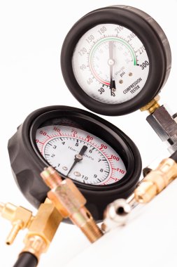 Basınç ölçü aygıtları ve araçları