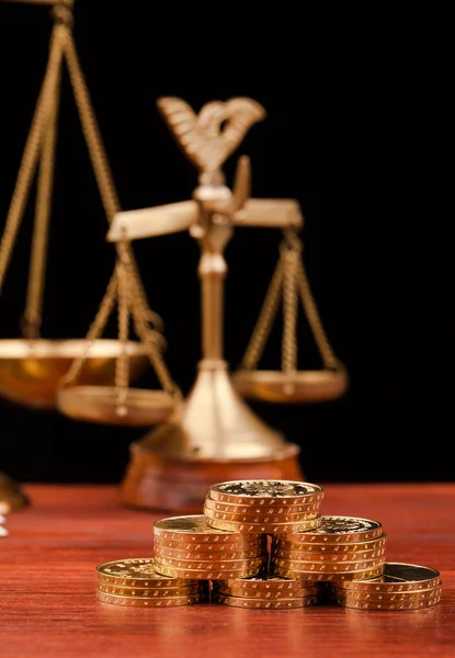 Money and justice — Stock Photo, Image