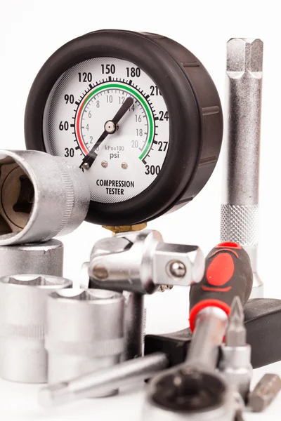 Medidores de pressão e ferramentas — Fotografia de Stock