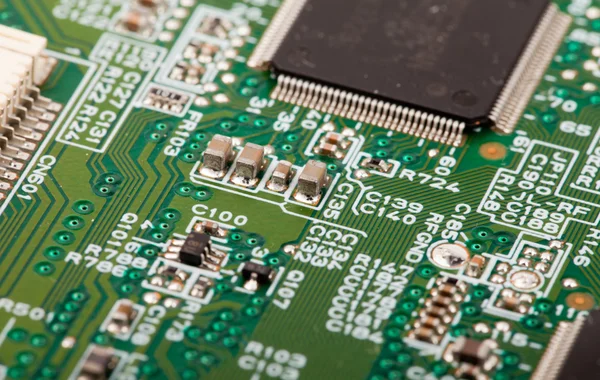 Kretskort med elektroniska komponenter — Stockfoto