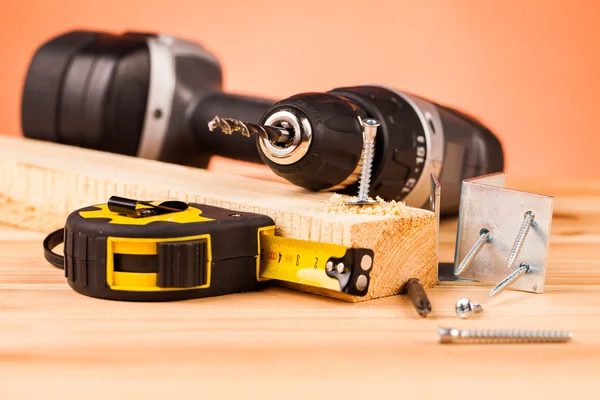 Bohr- und Holzbefestigungswerkzeuge — Stockfoto