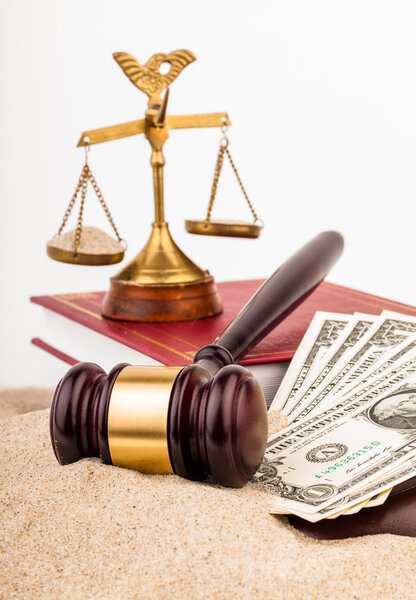 Судья Гэвель