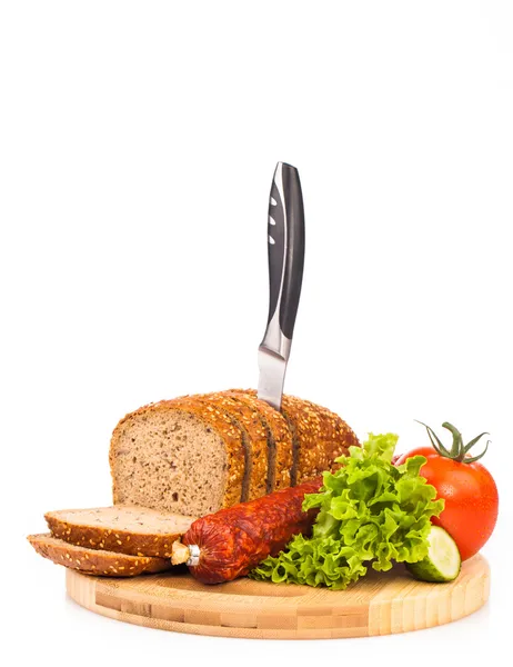 Pane e salsiccia affumicata — Foto Stock