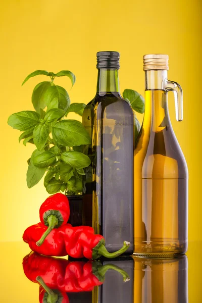 Flaskor olja olivolja — Stockfoto