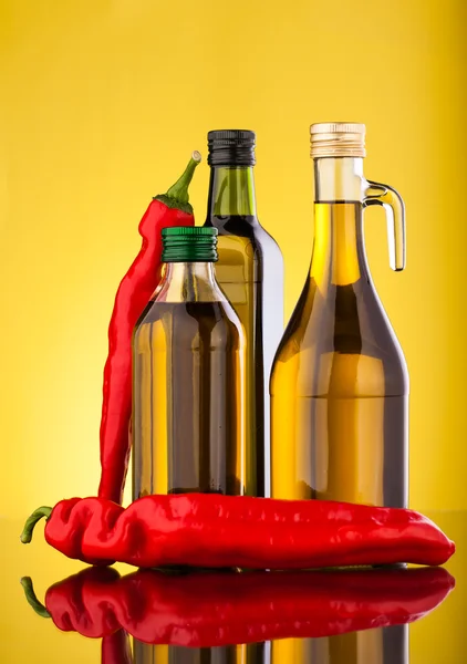 Flaskor olja olivolja — Stockfoto
