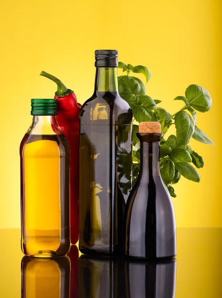 Olej olivový láhve — Stock fotografie