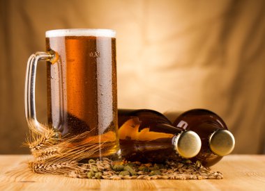 light bira ve tablo şişe cam 